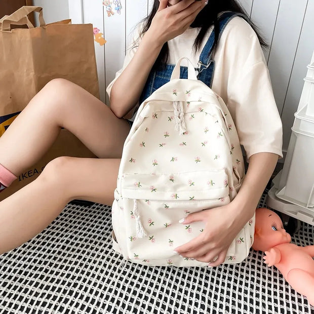 Blumen Rucksack Groß – Preppy Schul- & Reiserucksack