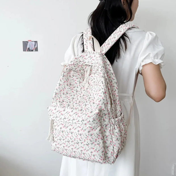 Blumen Rucksack Groß – Preppy Schul- & Reiserucksack