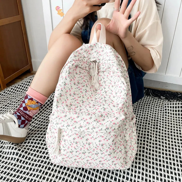Blumen Rucksack Groß – Preppy Schul- & Reiserucksack