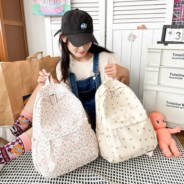 Blumen Rucksack Groß – Preppy Schul- & Reiserucksack