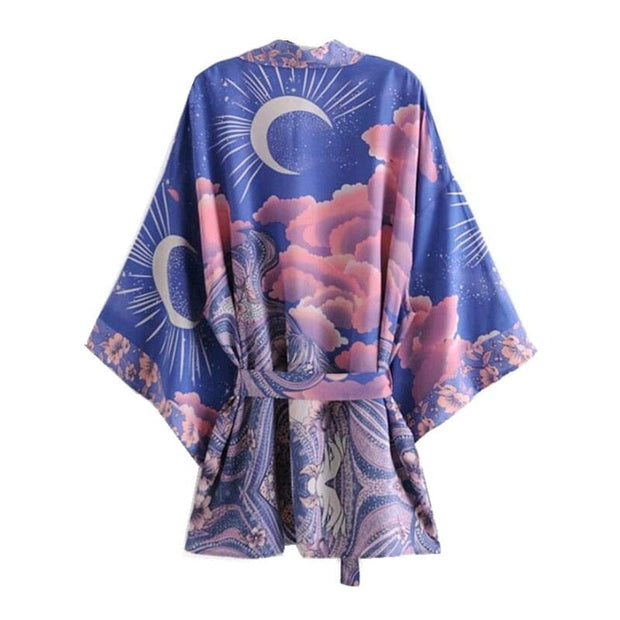 Kawaii Mond Kimono – Pastellfarbenes Design