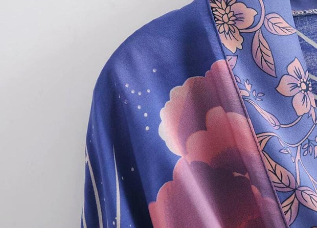 Kawaii Mond Kimono – Pastellfarbenes Design